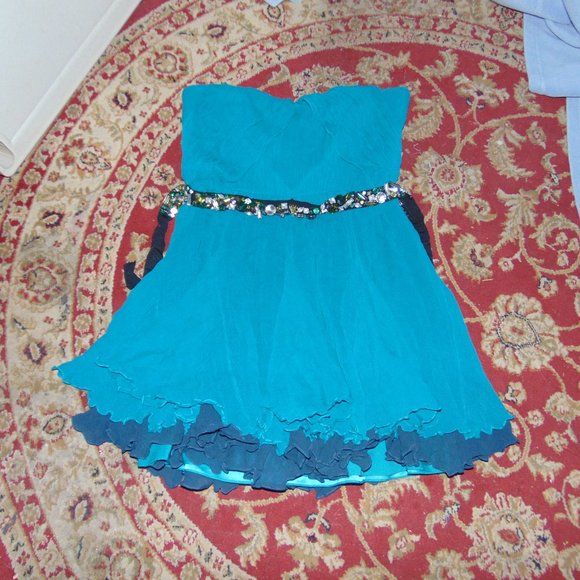 🍸 Vera Wang Prom Cocktail Dress Size 10 - Picture 2 of 5